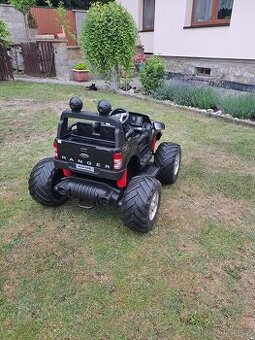 Elektrické dětské auto