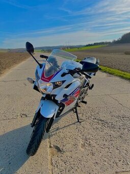 Honda CBR125R 2014