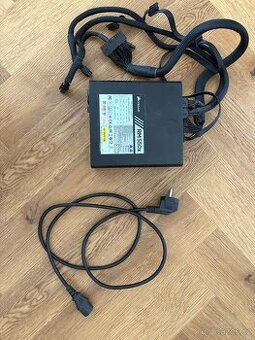 Prodám PC zdroj Corsair RM 550x