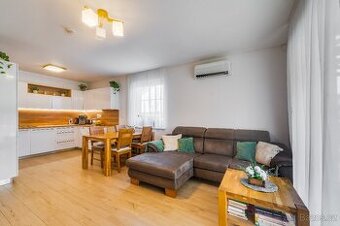 Prodej domu Postřižín 80 m², pozemek 529 m²