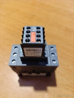 Siemens stykač 3RT2035-1NB34-3MA0