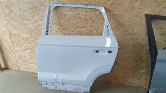 Levé zadní dveře Škoda Karoq bílá