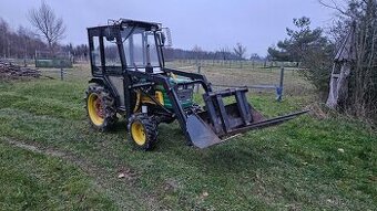 malotraktor JOHN DEER YM 2310 D, výkon 28 HP, 1500 cm3