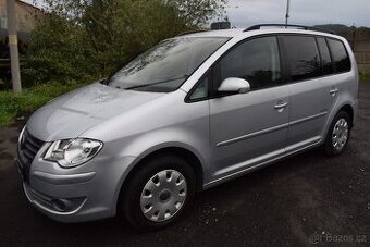 Volkswagen Touran 1,9 TDi UNITED 7MÍST,PR.SERVIS