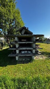 Betonové panely s nosem