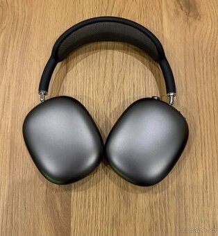 Sluchátka Apple AirPods Max