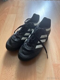 Dětské kopačky Adidas 31.5