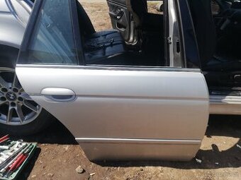 Dveře BMW e39 touring titansilber