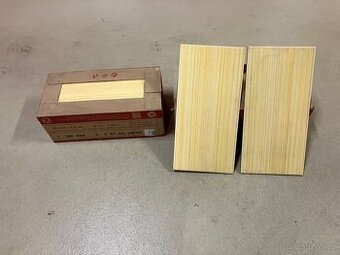 Prodám ker. obklady 20×40 cm, celkově 2,9 m², glazované.