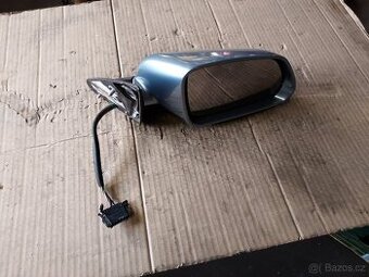 pravé zrcátko Octavia 2