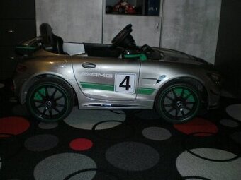 dětské elektrické autíčko - 1