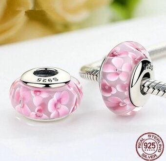 Krásný nový stříbrný Pandora murano přívěsek