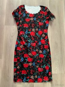 Dámské květované šaty