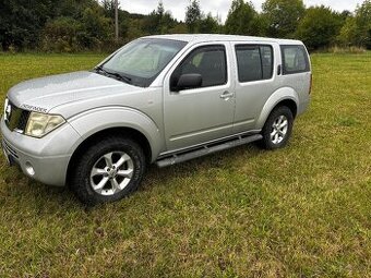 Nissan pathfinder