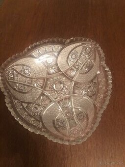 Broušený tác-podnos