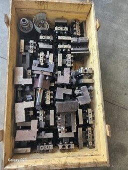 Držáky nástrojů ke karuselům SKIQ 8-20, SKQ 8-20