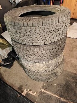 Sada 4 ks pneu Bridgestone 265/65 R17. Levně.