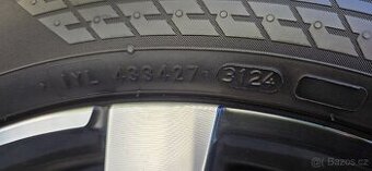 Prodam zimni pneu Nokian WR SNOWPROOF P XL 215/50 R18