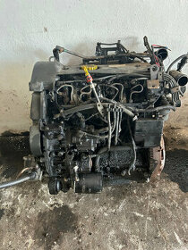 Motor 2,8HDI 8140.43S 94KW Peugeot Citroen komplet