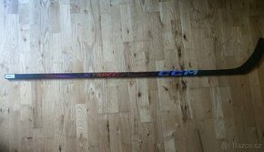 Prodám zcela novou hokejku CCM Jetspeed FT7 PRO, pravá