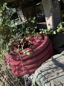 chranicka kabelu 110 roura pevna nepoužitá