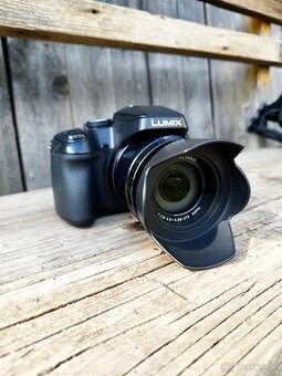 Panasonic Lumix DC-FZ82