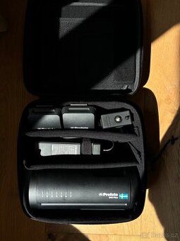Profoto B10 /b10 plus + all Documents and boxes