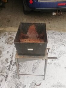 Prodam krouhac na ovoce či řepu ruční - velmi levně - 1