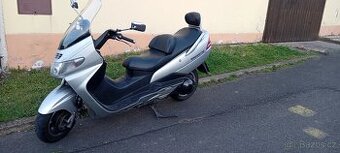 Suzuki Burgman 400