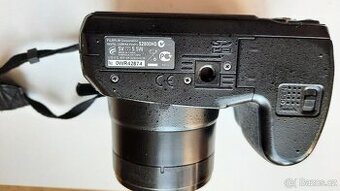 Fujifilm FinePix S 2800 - sleva