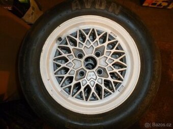 Kola Exip 6x13 + závodní pneu Avon/Matador