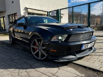 Ford Mustang 5,0 V8 GT CS, nebourané, původ ČR