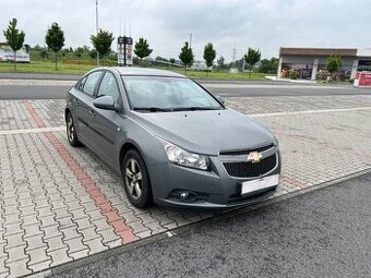 Chevrolet Cruze 1.6i 83kw 1. maj. koup. ČR naj.98t