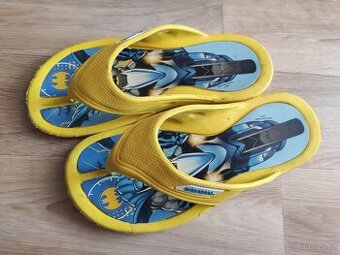 Kožené polobotky, cvičky a žabky - vel. 33 a 34/35