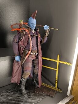 Hot toys