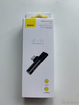 Nepoužitý rozbočovač z USB-C na Jack a další USB-C