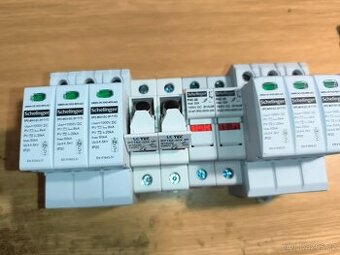 Svodič přepětí 3P 8kA DC 1000V třída T1+T2 Schelinger