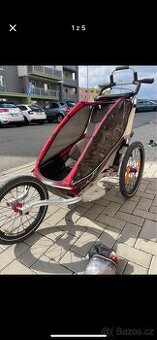 Kočárek Chariot