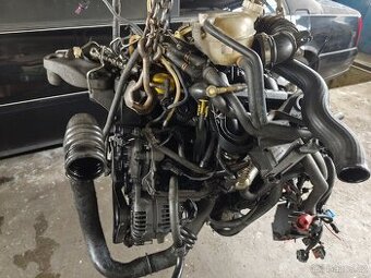 Motor Renault Master 2.5 DCi 88kW , G9U rok 2009