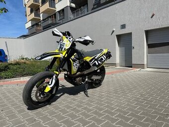 Husqvarna 701 Supermoto v tp 35Kw na A2