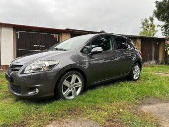 TOYOTA AURIS 1.6 VALVEMATIC NAVI  1.MAJITEL