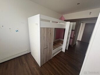 Dětská dvoupatrová postel Slušovice