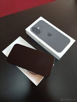 Apple iPhone 16 128GB černá