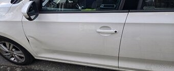 Škoda Rapid levé přední dveře - 1