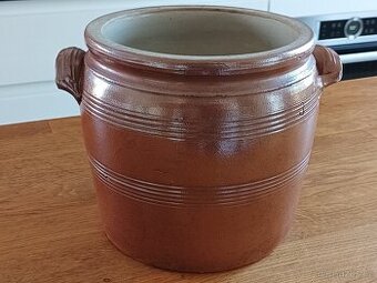 STARÝ SÁDELŇÁK CASTELMORON-SUR-LOT FR