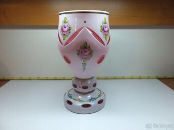 Přejímané sklo, krásný starožitný pohár-váza.