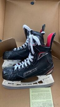 Brusle BAUER VAPOR X400