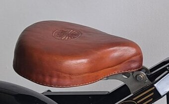 Sedlo na Jawa 500 , Jawa Pérák