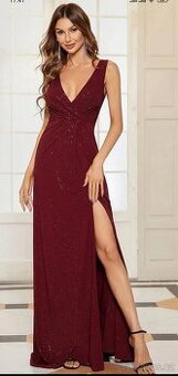 Fialové třpytivé šaty