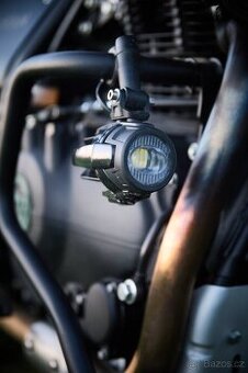 Přídavná LED světla na motorku